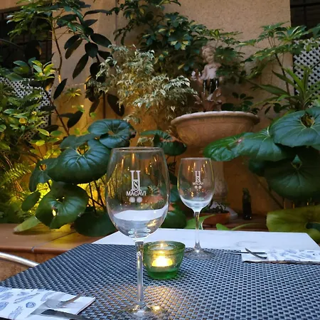 Macavi Guest house