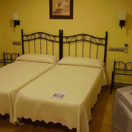 Macavi Pensionat 2*
